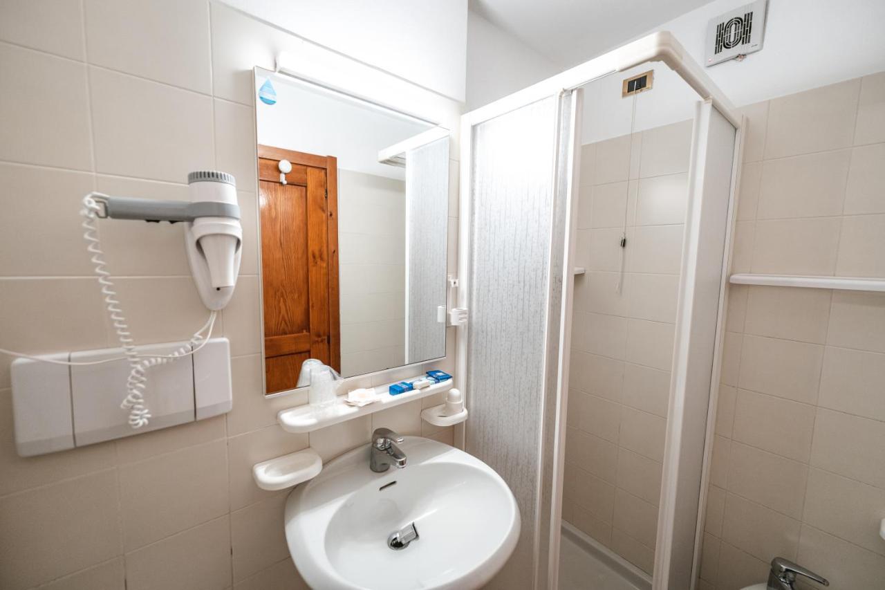 Smart Hotel Renzi Фольгарида Экстерьер фото